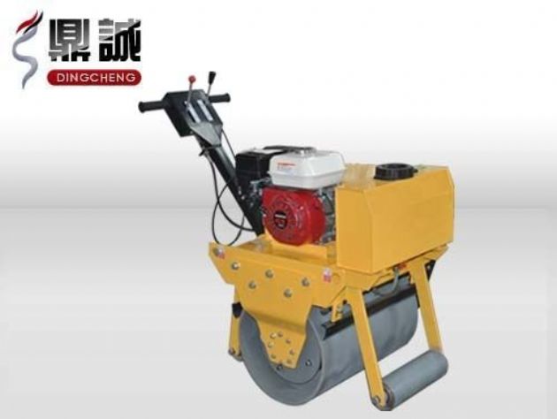 點(diǎn)擊查看詳細(xì)信息<br>標(biāo)題：輕型手扶式單鋼輪壓路機(jī) 閱讀次數(shù)：12720
